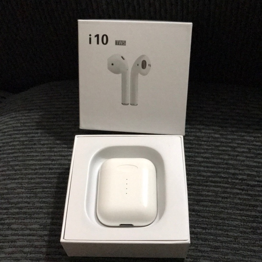 Like new i10 TWS airpods